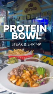 Wahoo’s Protein Bowl for the win!!💪
Two proteins, sautéed veggies, citrus slaw & sliced avocado🔥